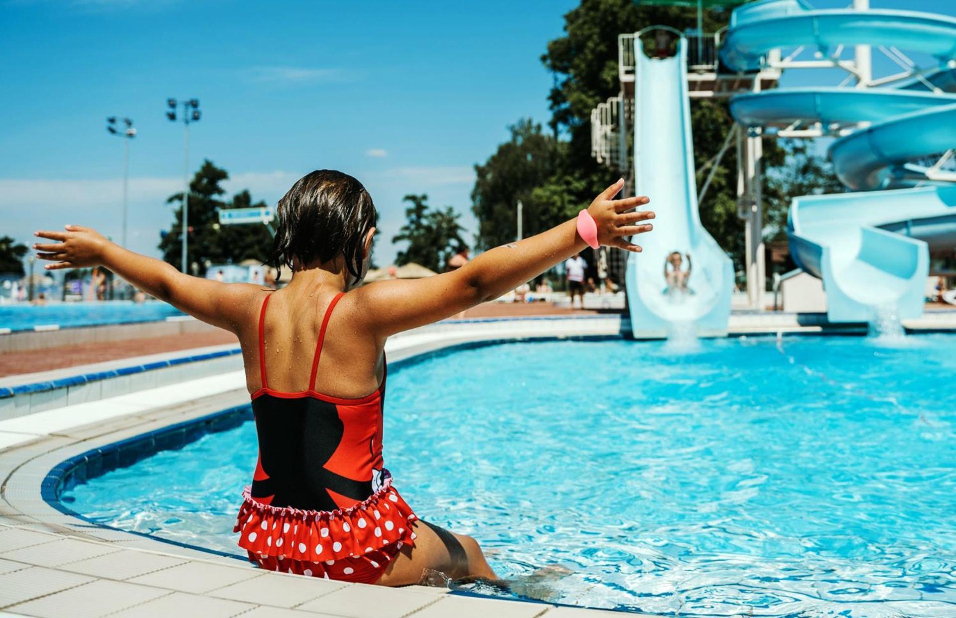 Hotel Terme Banovci - Mobilne Hiske Med Brajdami Exterior foto